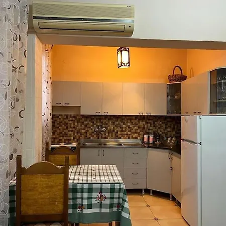 Lovely Apartment- Center Apartment Shkoder