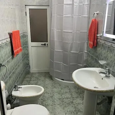 Lovely Apartment- Center Apartment *